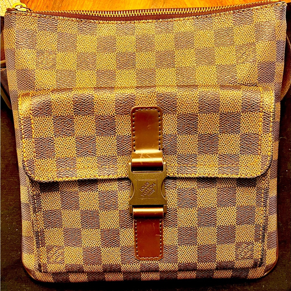 Louis Vuitton Melville Damier Ebene Crossbody Bag.  Authenticated.